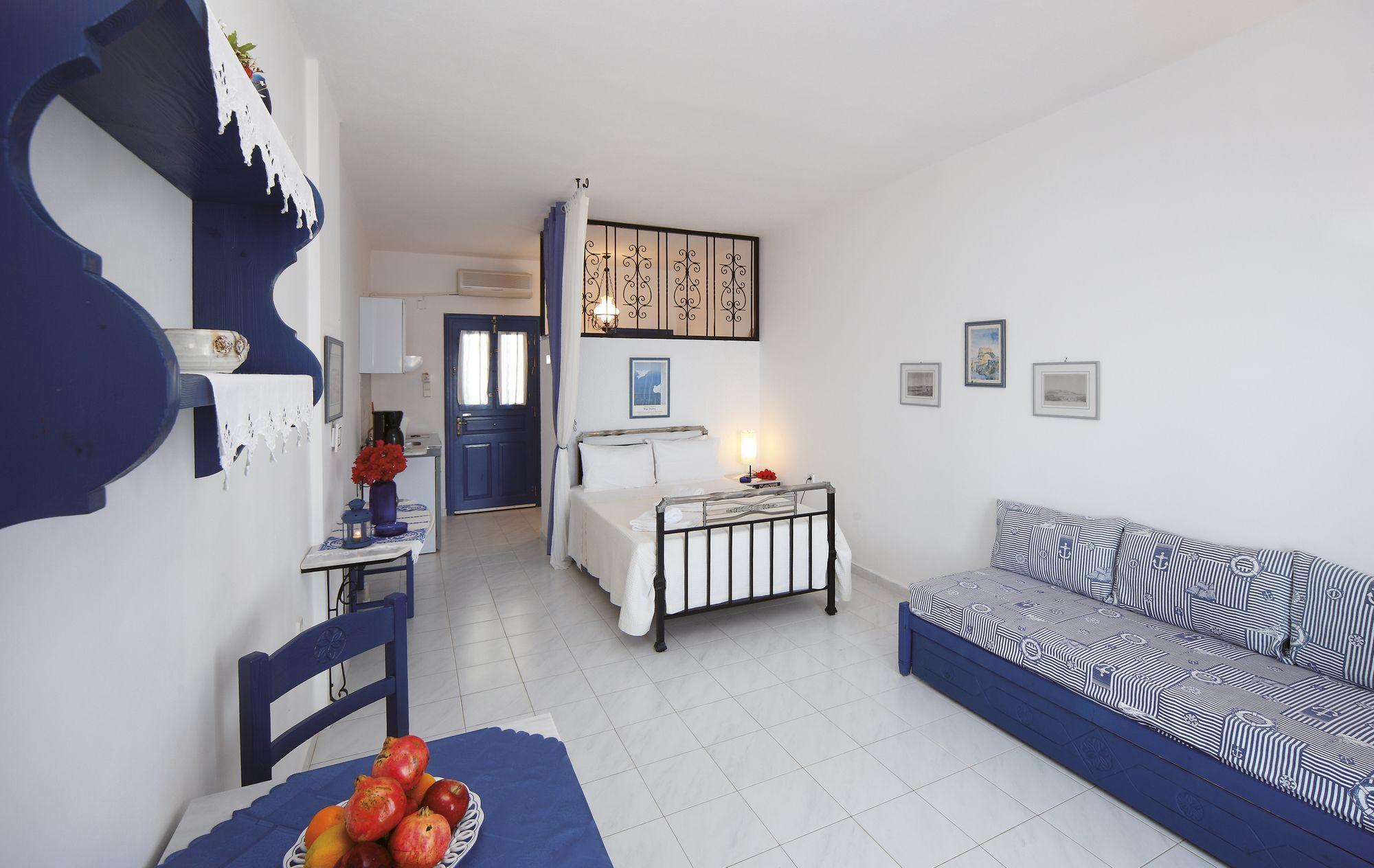 Sea View Studios Финикас Екстериор снимка