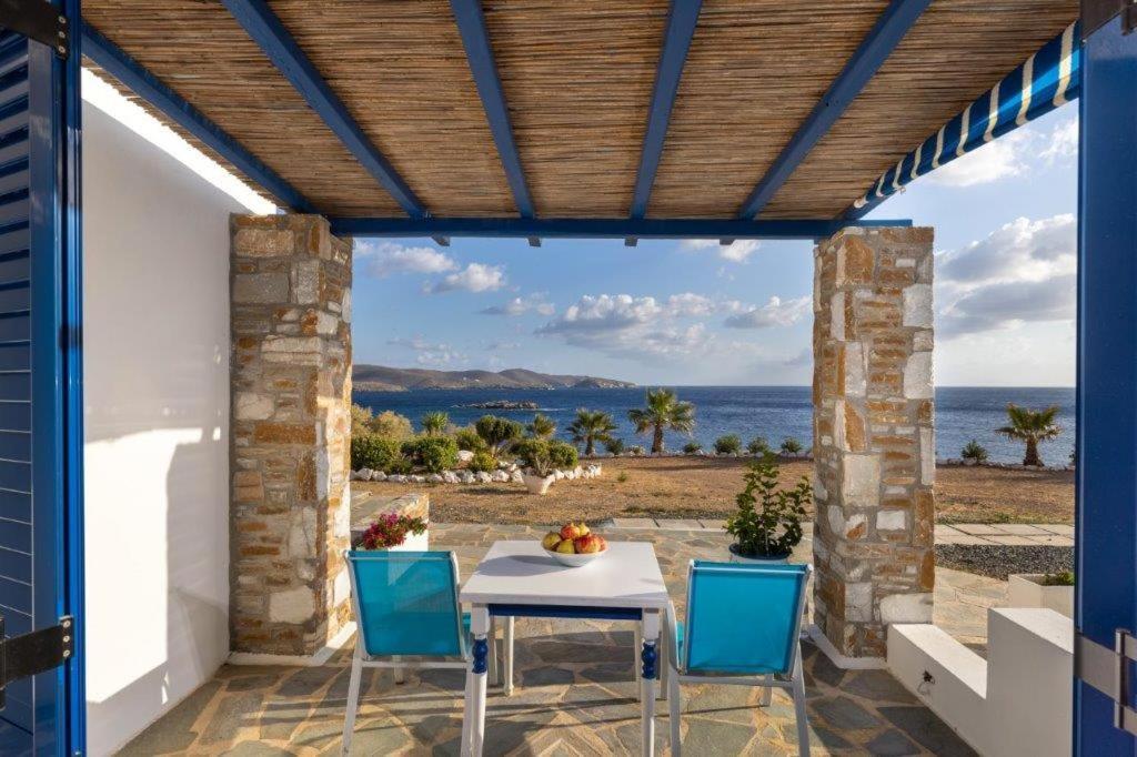 Sea View Studios Финикас Екстериор снимка