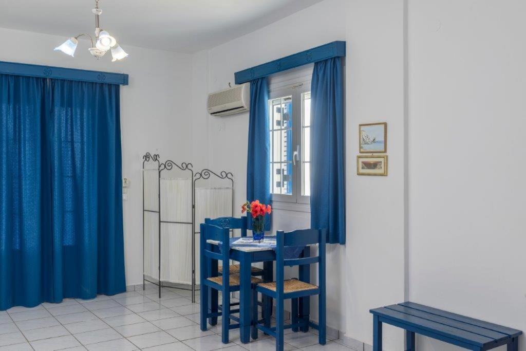 Sea View Studios Финикас Екстериор снимка