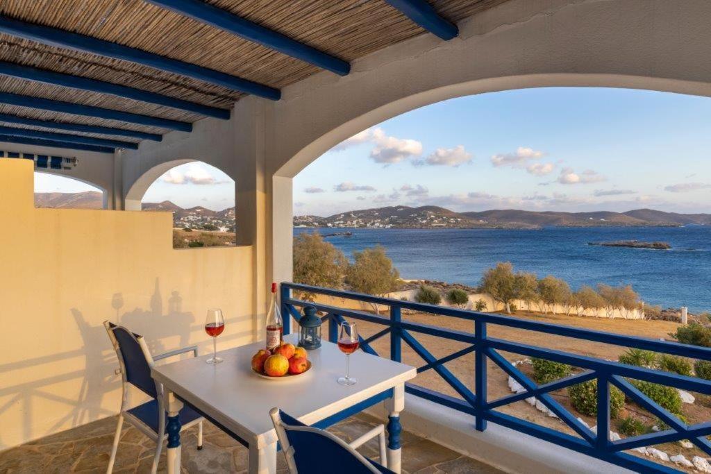 Sea View Studios Финикас Екстериор снимка