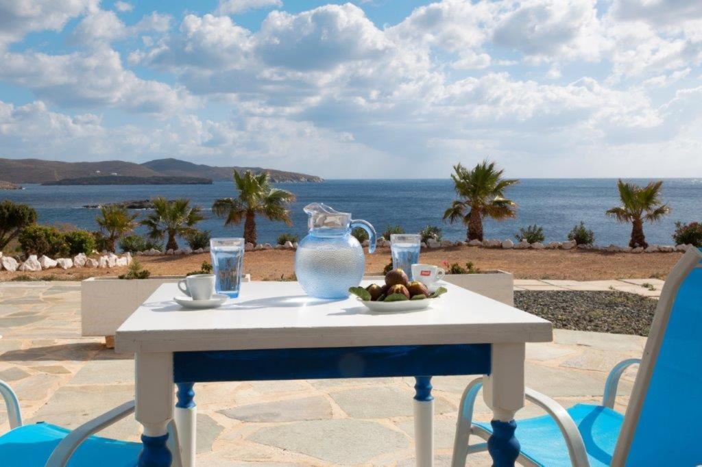 Sea View Studios Финикас Екстериор снимка
