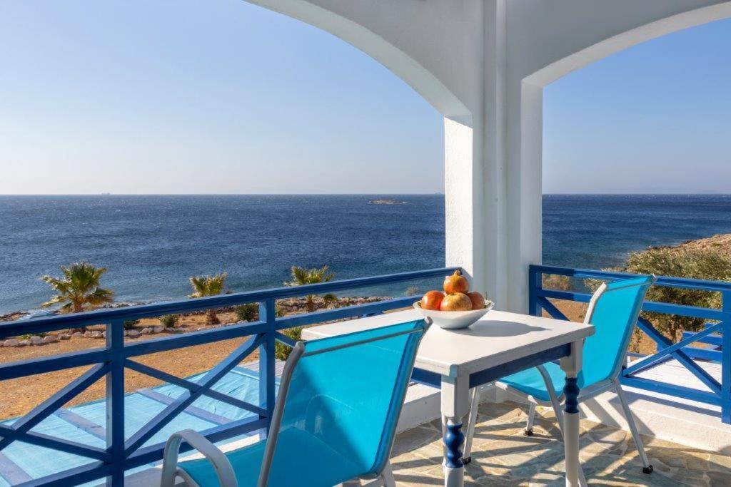 Sea View Studios Финикас Екстериор снимка