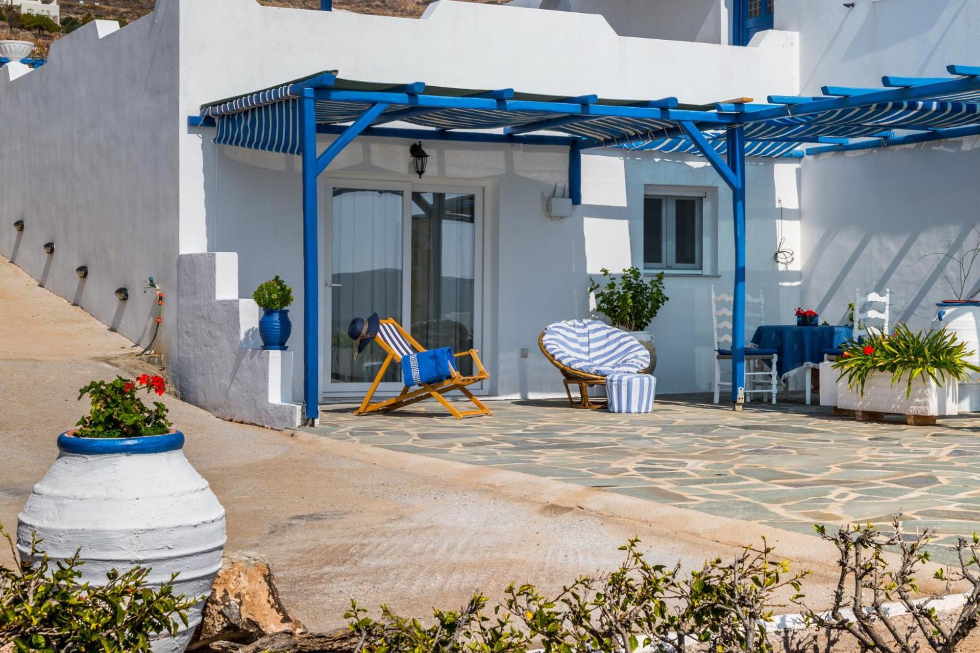 Sea View Studios Финикас Екстериор снимка