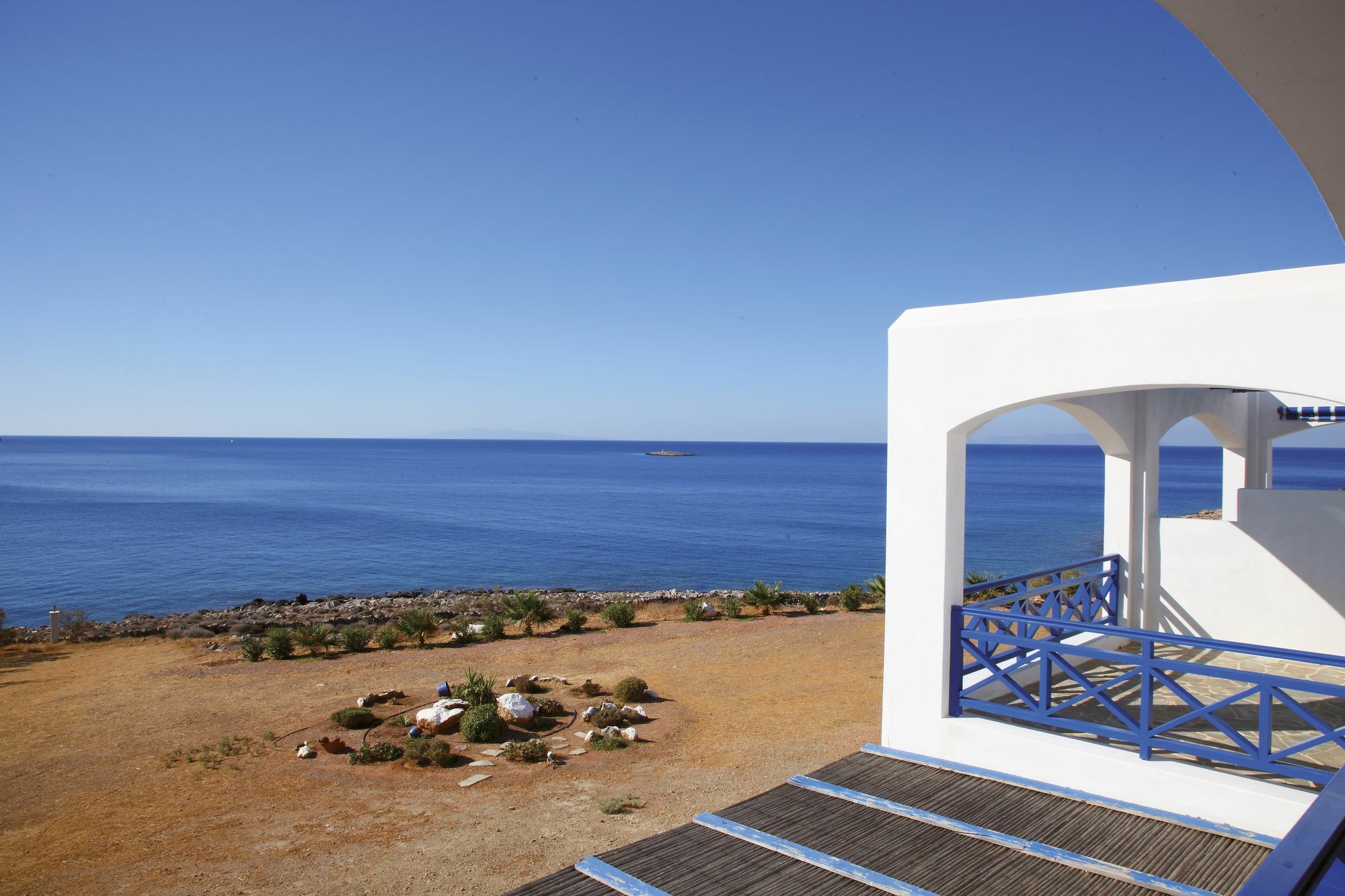 Sea View Studios Финикас Екстериор снимка
